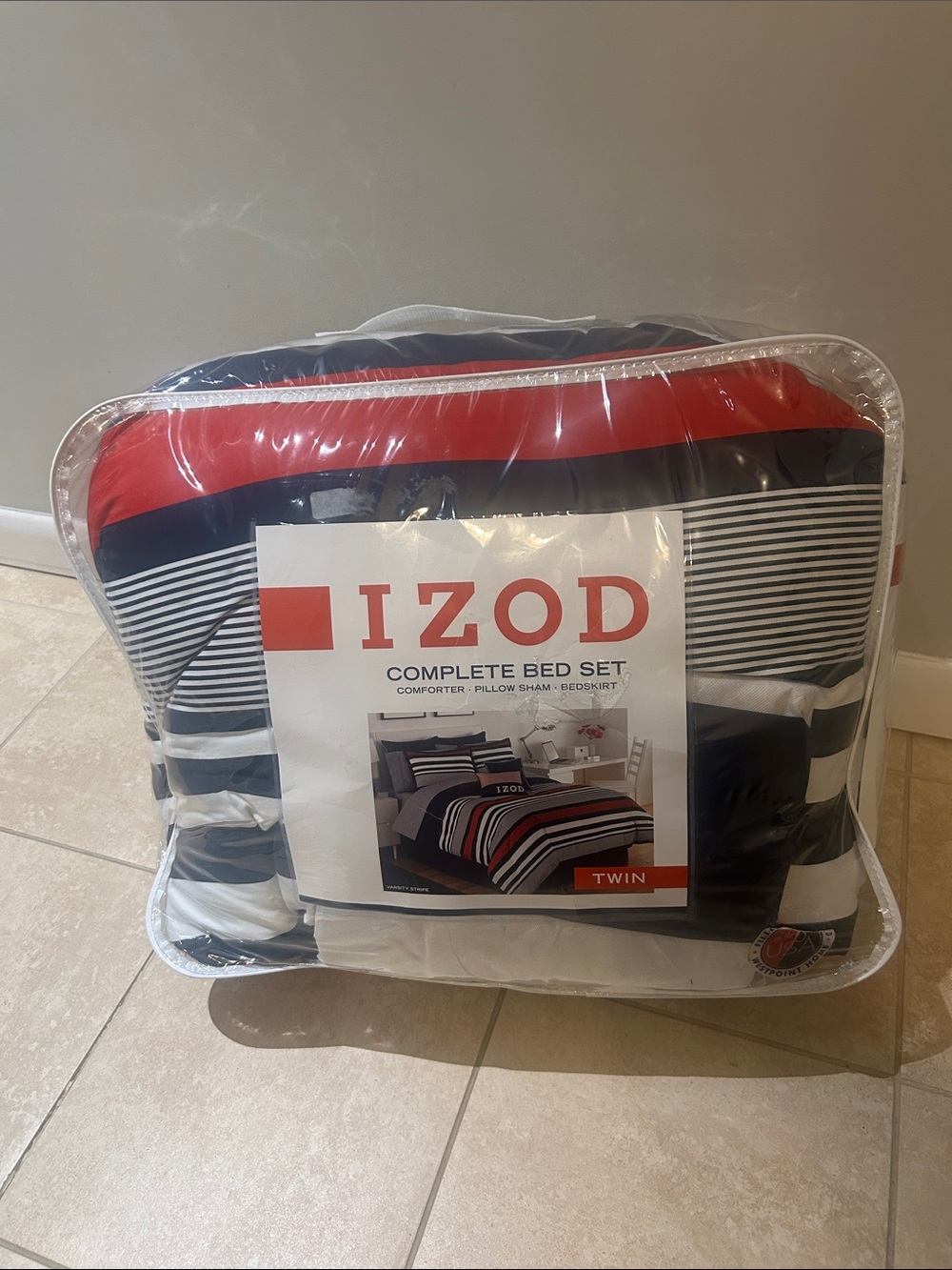 Izod Twin Comforter Set in Red, Navy & White